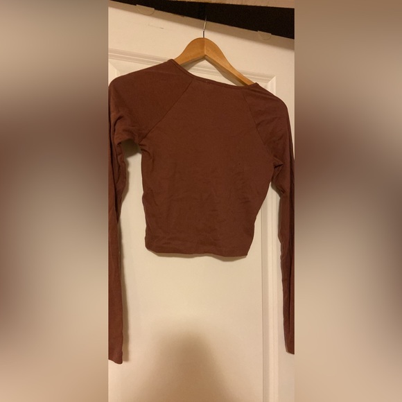 Brand new with tag Urban Outfitters Diamante Peace Long Sleeve Tee - Picture 3 of 3